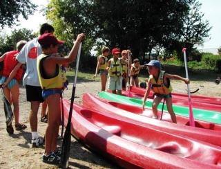  Piragüismo con amigos 